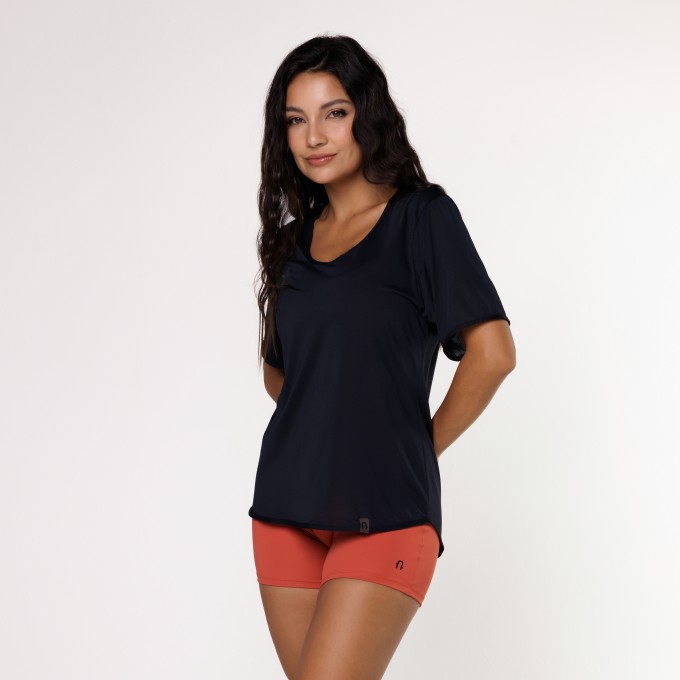 Blusa Manga Curta Poliamida Preta