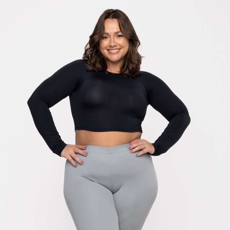 Blusa Cropped Raglan Poliamida Manga Longa Preta