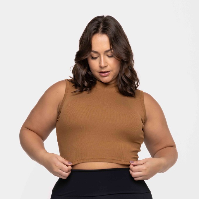 Cropped Golinha Canelada Amêndoa