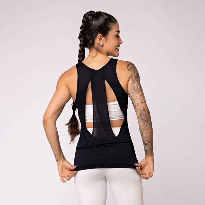 Regata Lumi em Crepe Preto