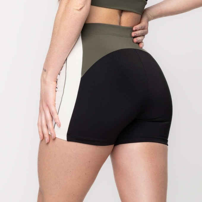 Short Deluxe Preto