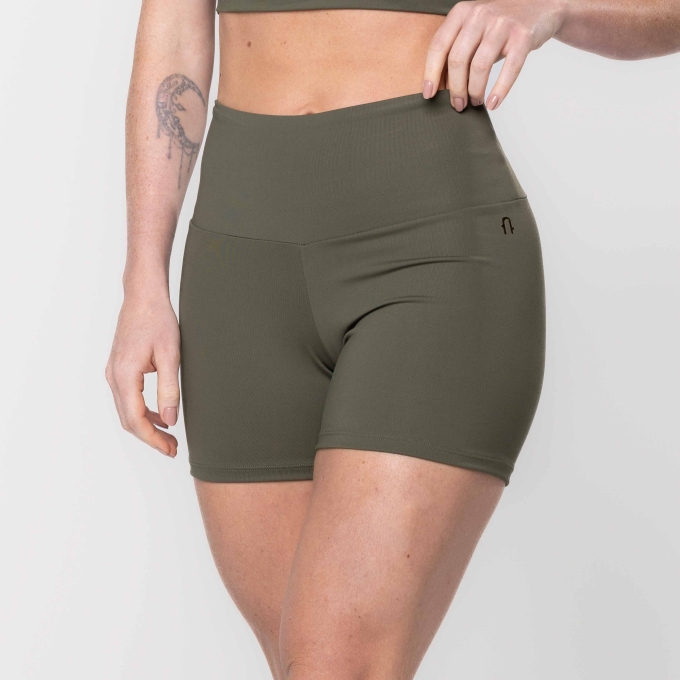 Short Básico Verde