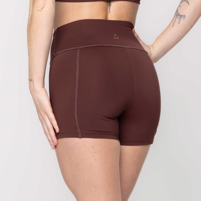 Short Classy Marrom